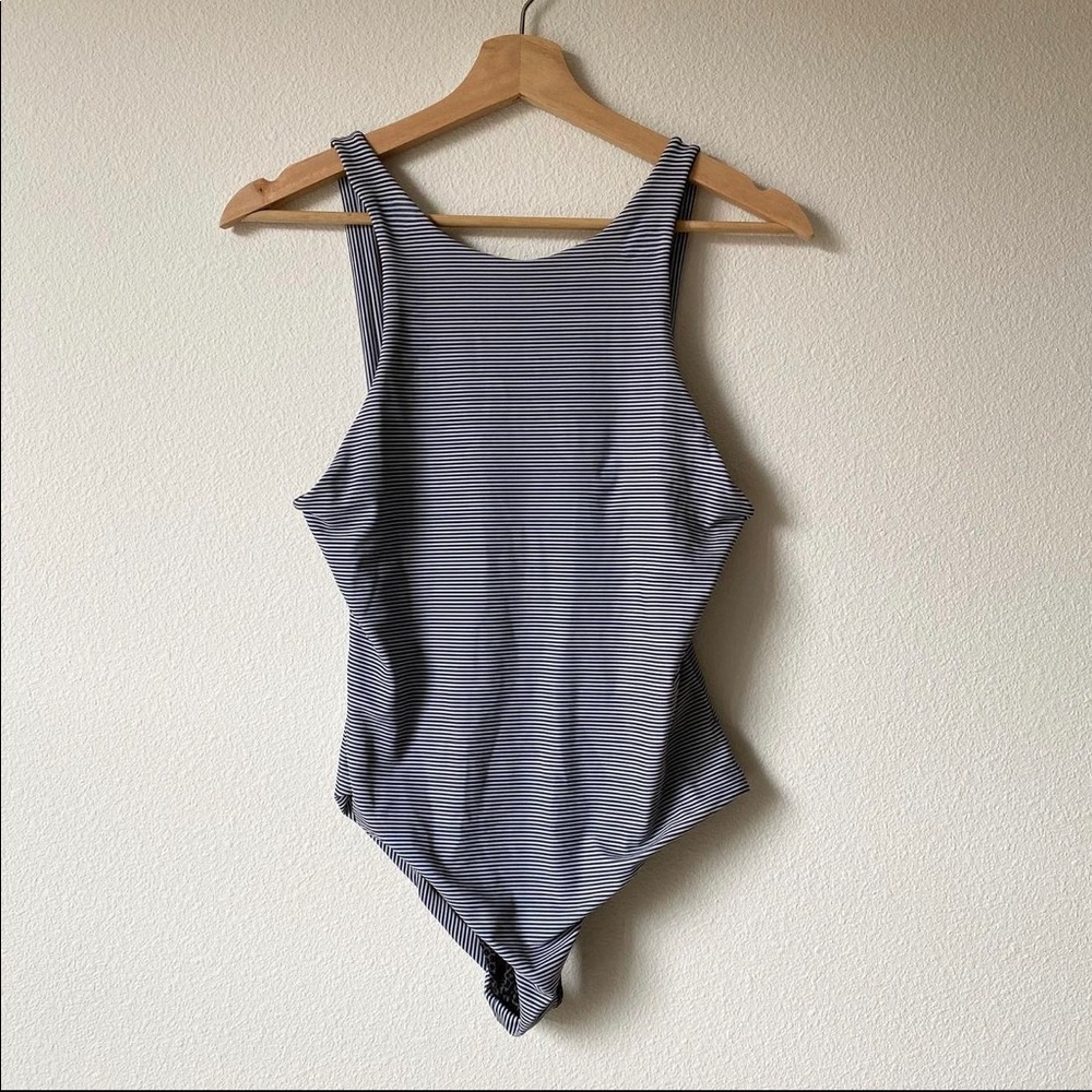 Acacia France One Piece
